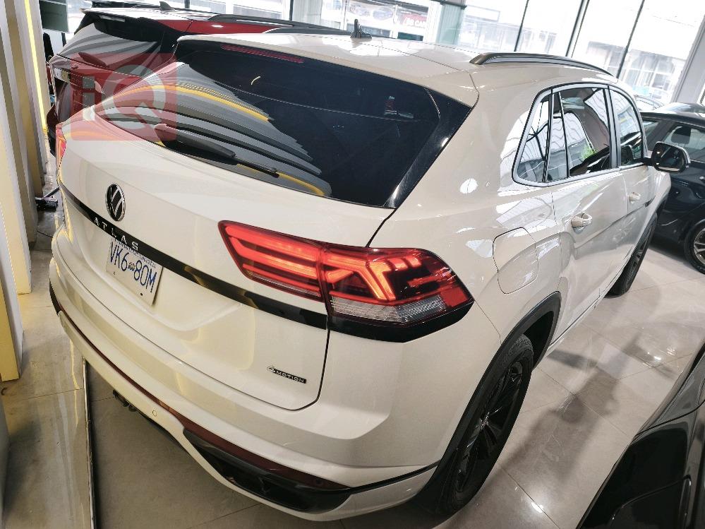 فولكسفاغن أطلس كروس سبورت